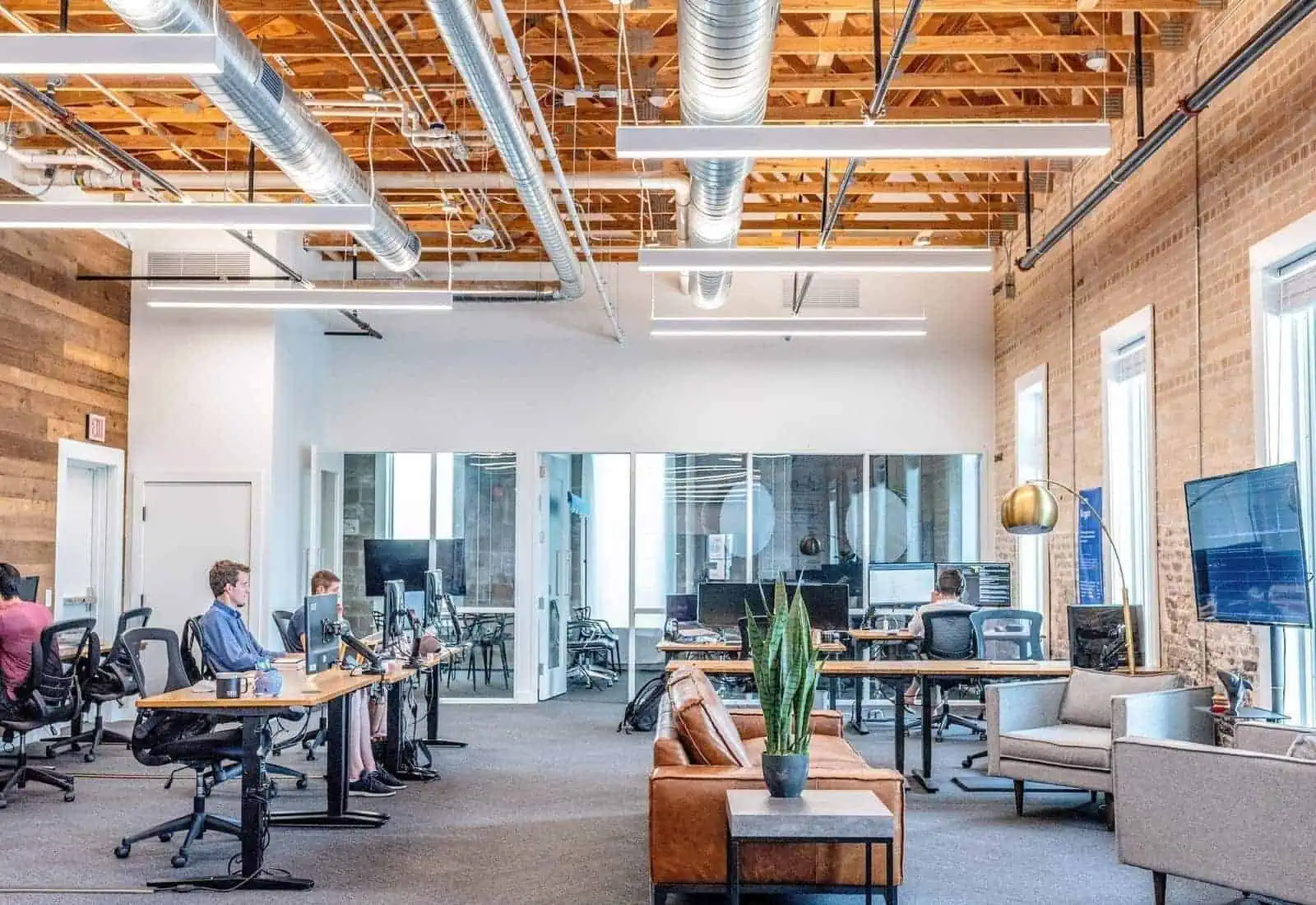 People working at Customer Service Center